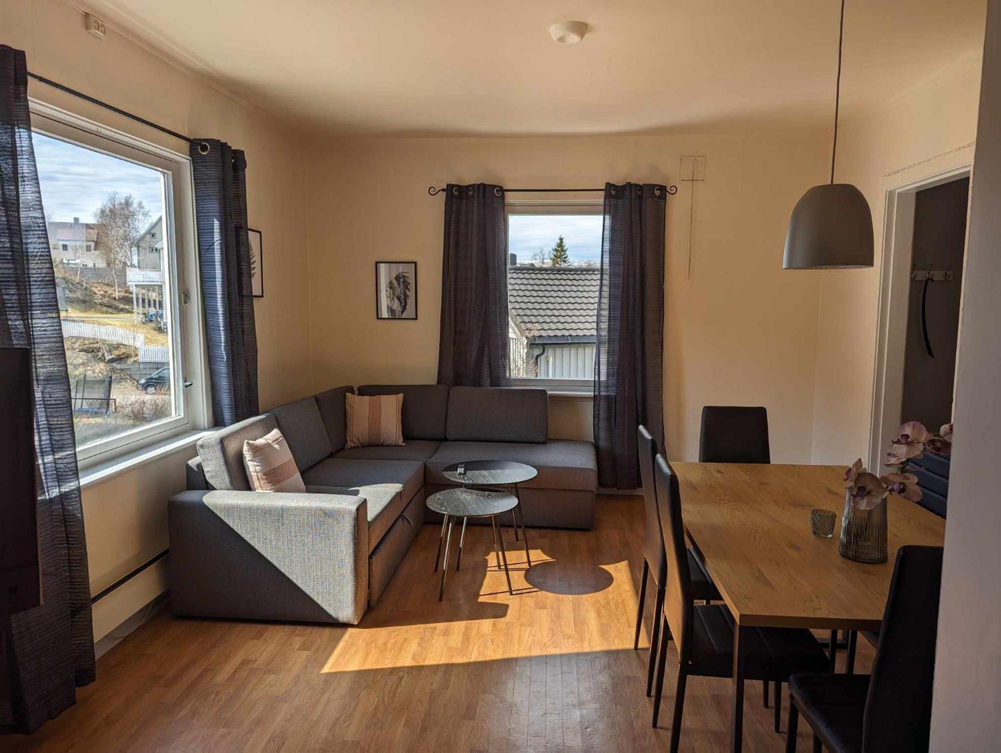 Railside Track Apartment Нарвік Екстер'єр фото